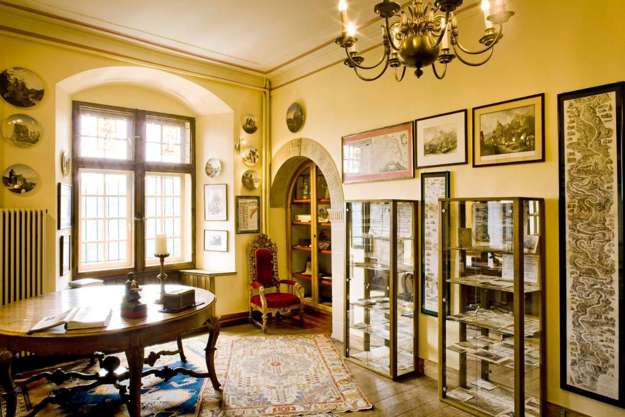 Hotel Burg Arras Alf Extérieur photo
