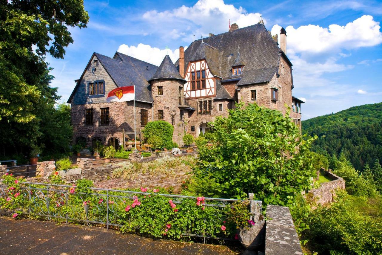 Hotel Burg Arras Alf Extérieur photo