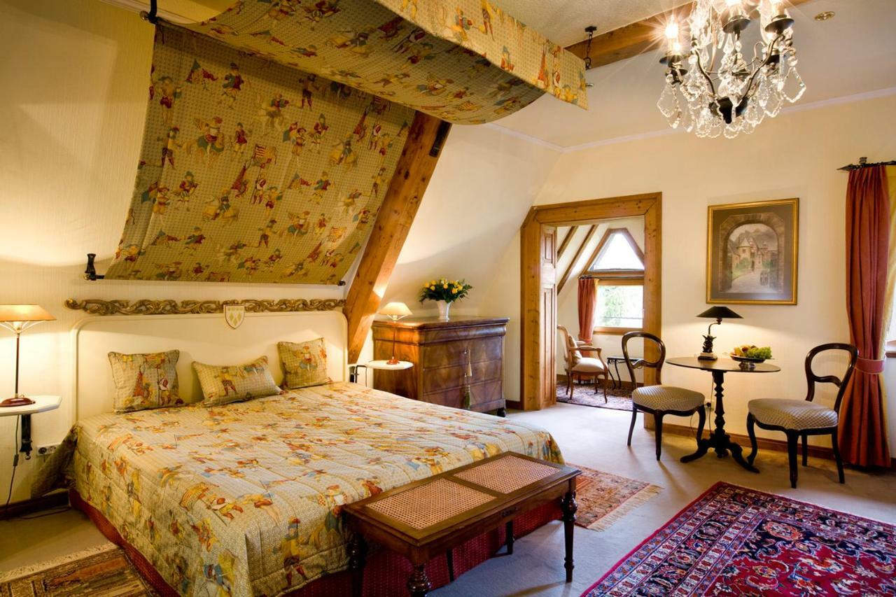 Hotel Burg Arras Alf Extérieur photo