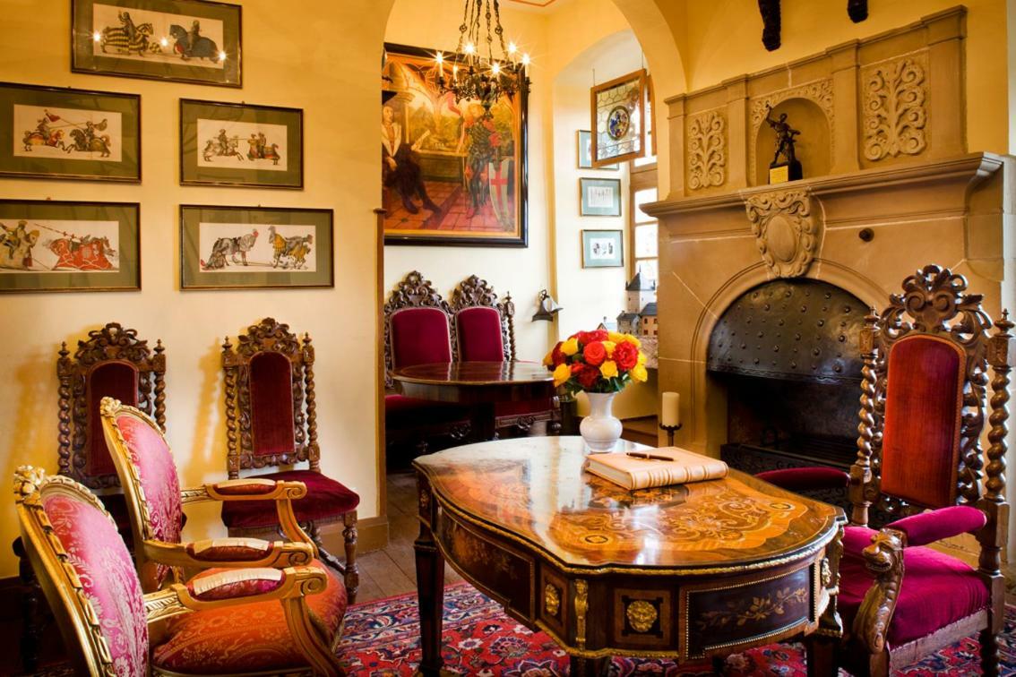 Hotel Burg Arras Alf Extérieur photo