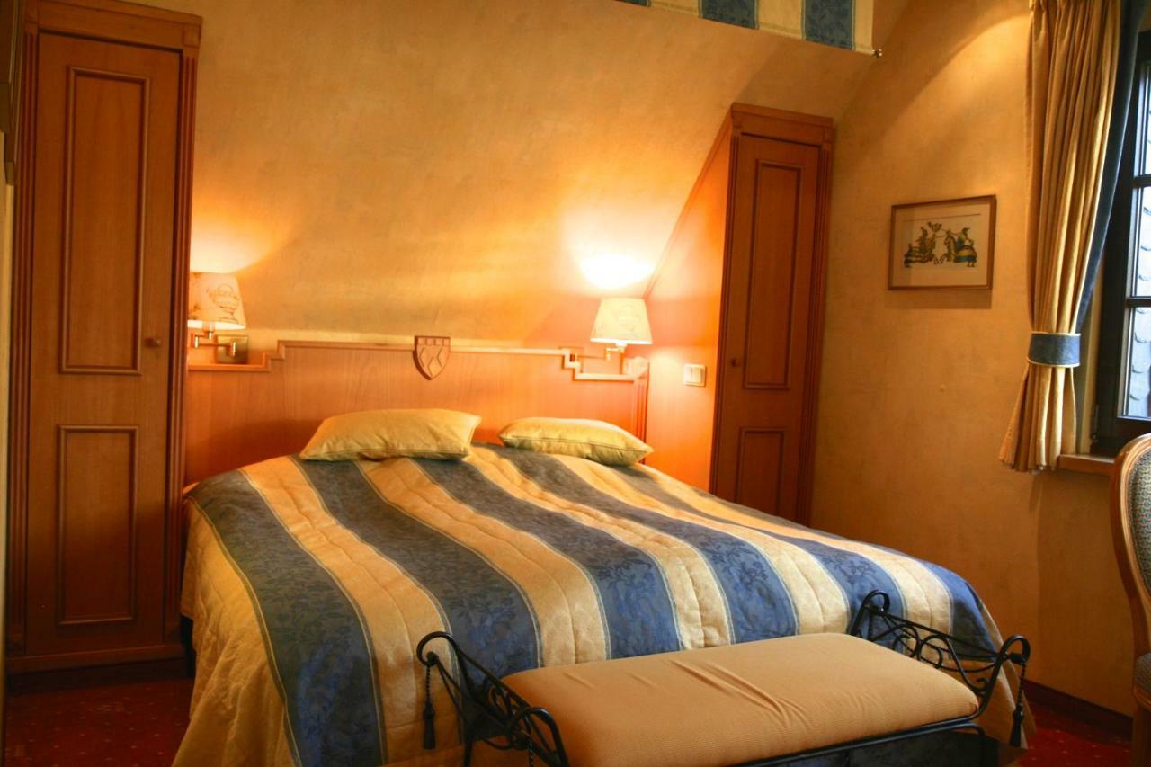 Hotel Burg Arras Alf Extérieur photo